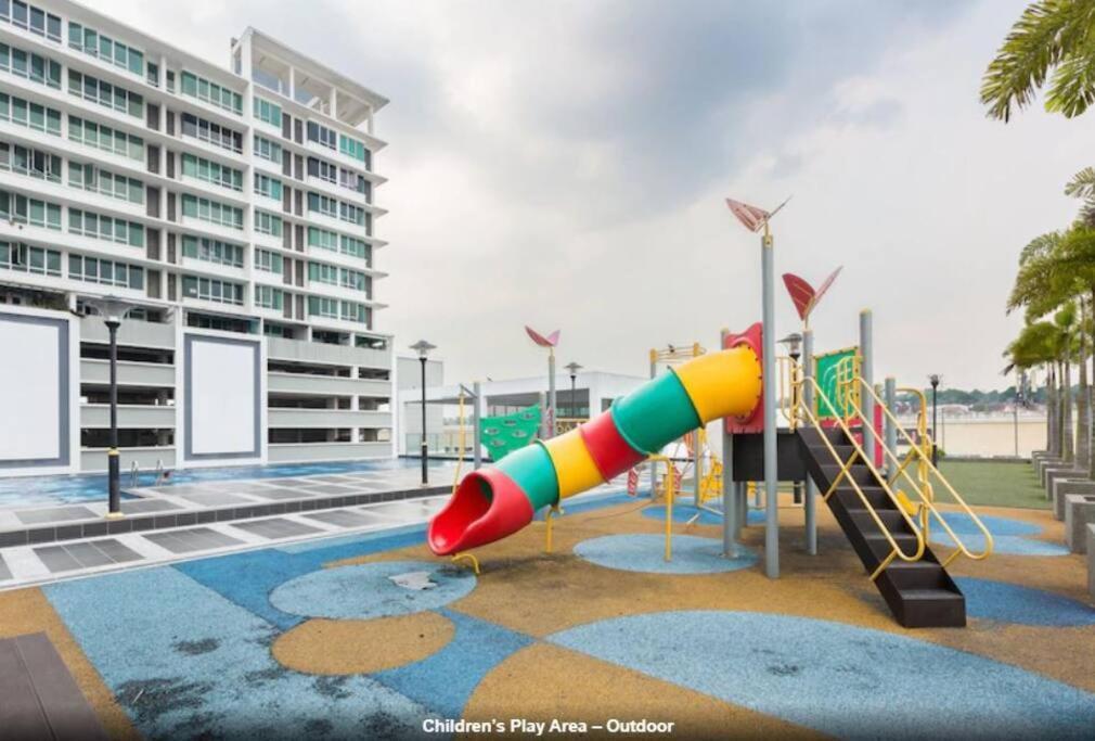 Baojuwu206@studio Austin Heights Johor Bahru